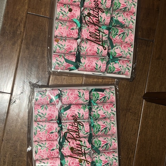 Lilly Pulitzer Pink and Green Floral Crackers set of 2. New...